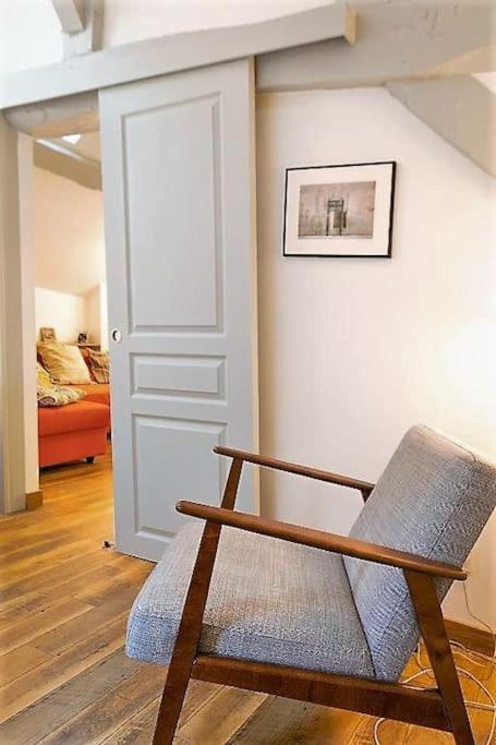 ディジョンLa Mansarde : Cosy Et Charme Au Centre Historiqueアパートメント エクステリア 写真